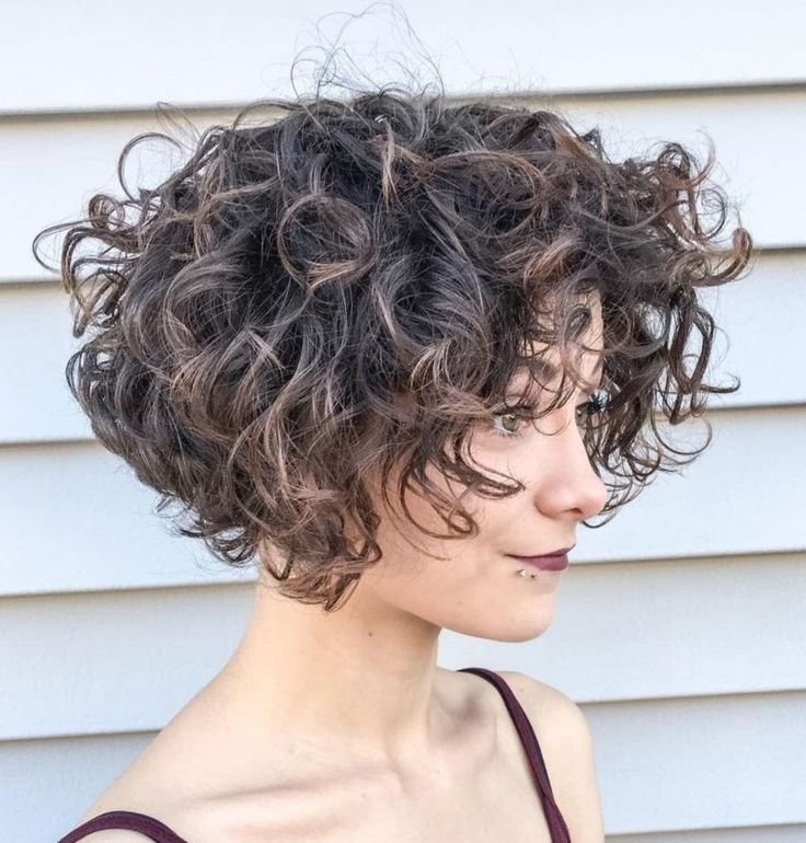 Curly-Bob